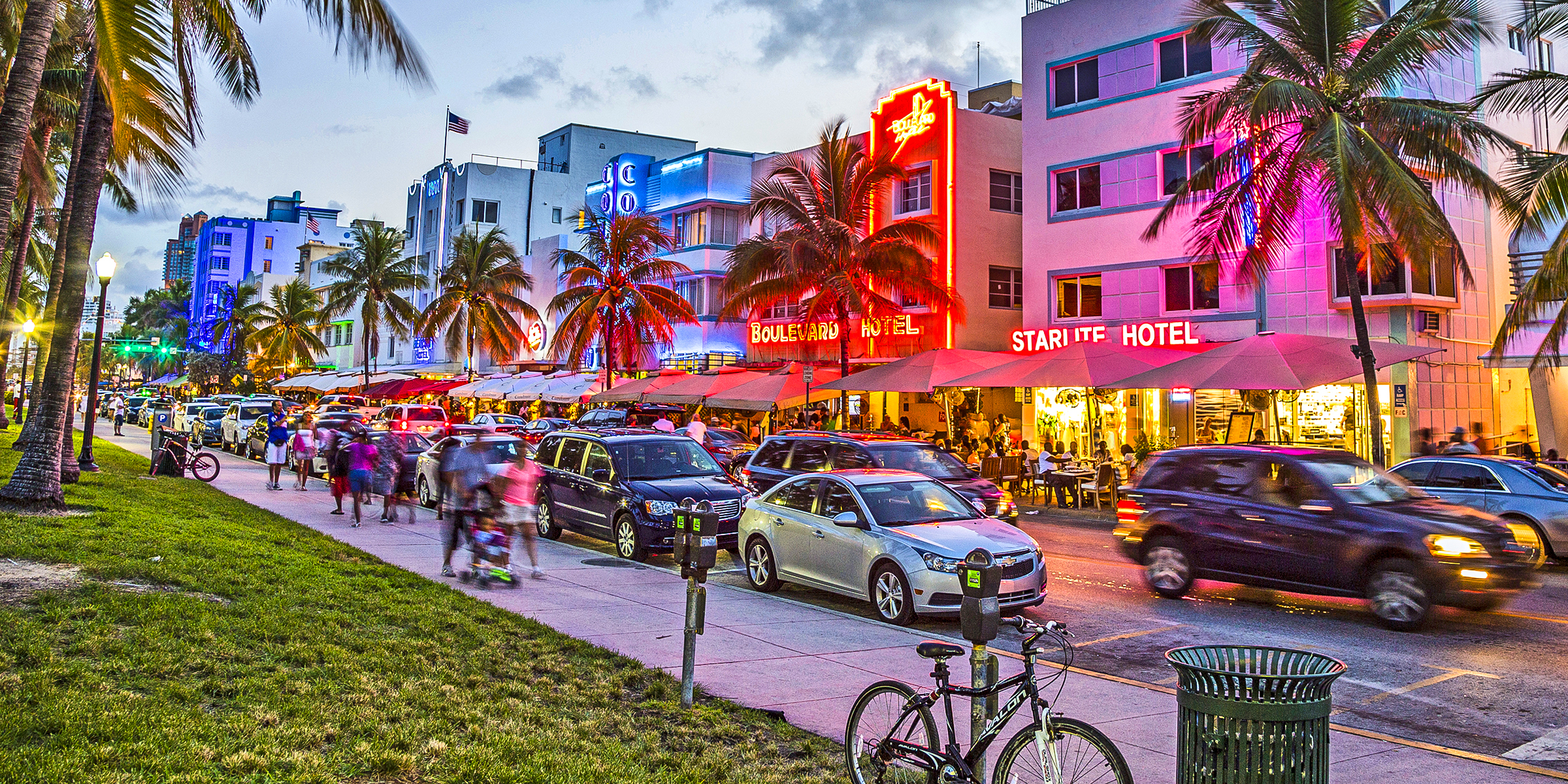 Neon-lit buildings in Miami, Florida | Source: Shutterstock