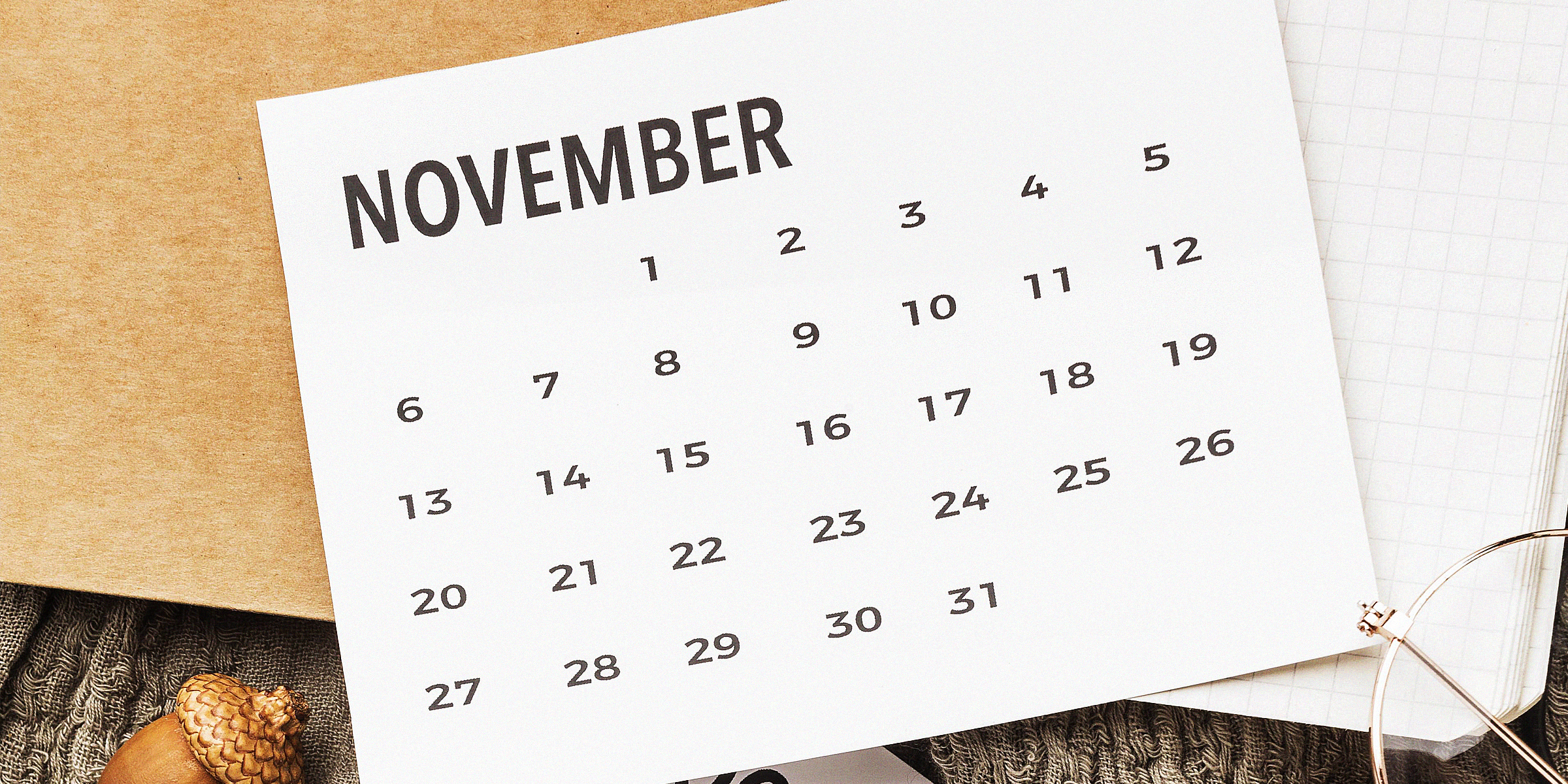 A calendar for the month of November | Source: Freepik